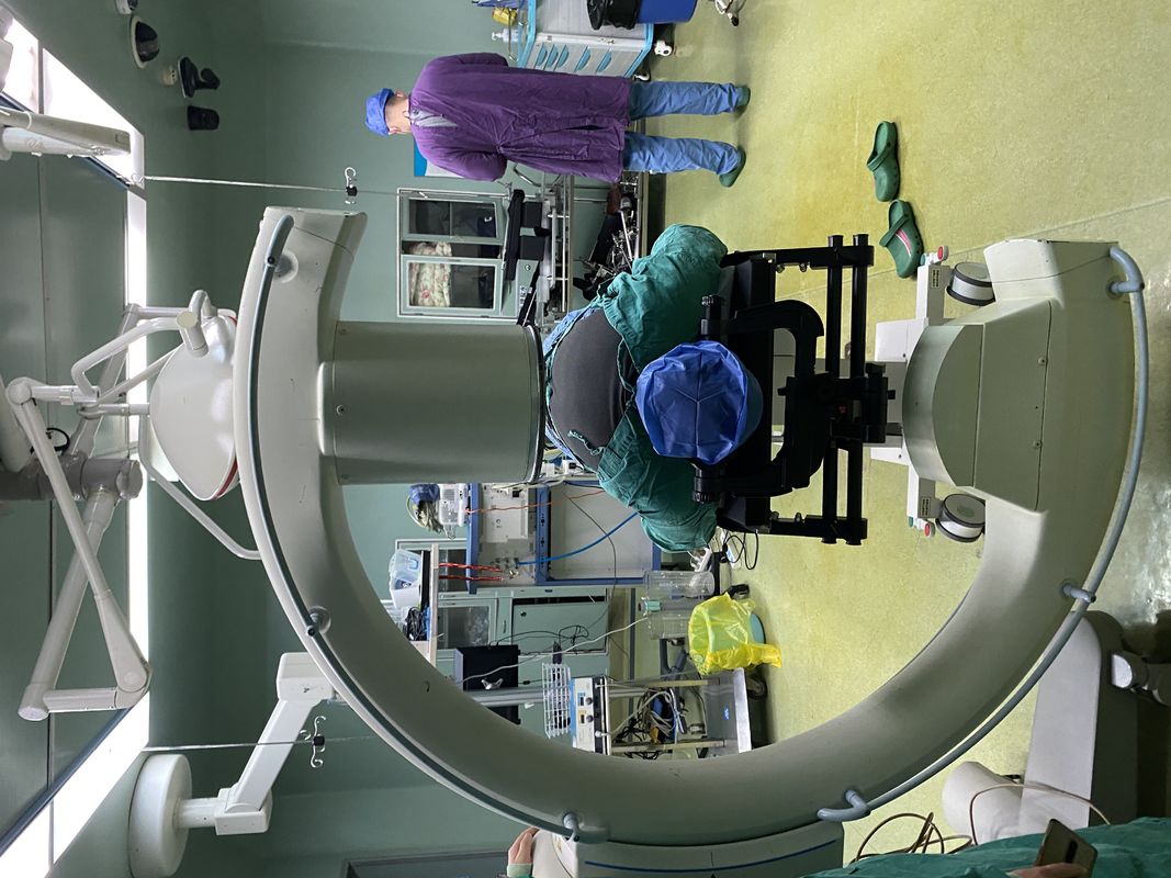 Carbon Fiber Surgical Head Stabilizer C Arm Cervical Traction Headframe