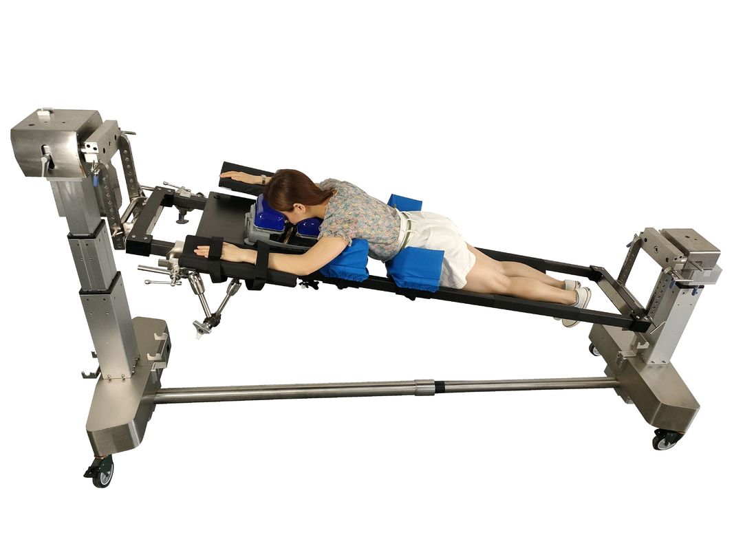 Carbon Fiber Electric Operating Table 680mm-1130mm Lifting Size Hydraulic Surgical Table