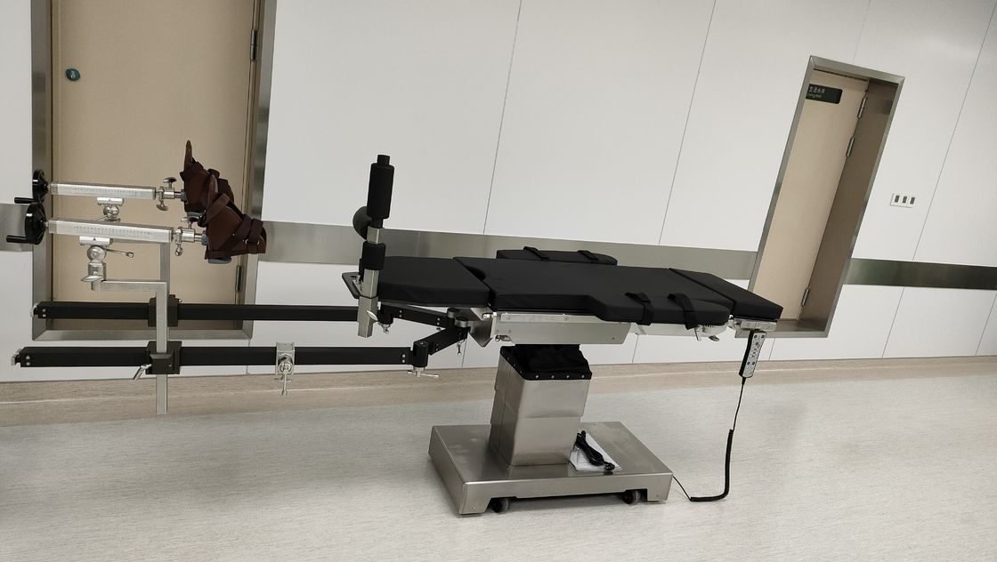 450mm Electro Hydraulic Operating Table And ±20° Left-Right Tilt Angle